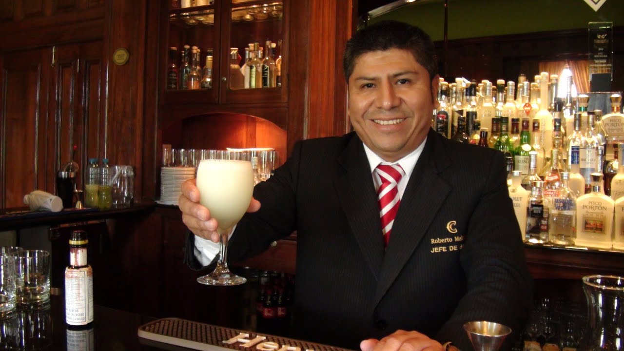 Aprenda a preparar el Pisco Sour del Bar Inglés del Country Club Lima Hotel
