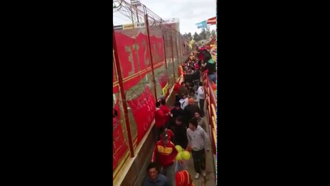 Sarmiento Chaco La Gloriosa 22 entrando a la cancha