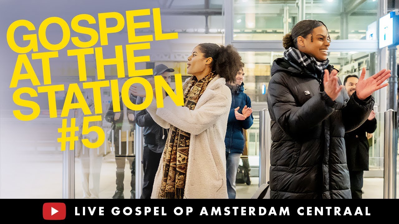 Live worship GOSPEL AT THE STATION #5 - Presence Choir op AMSTERDAM CENTRAAL