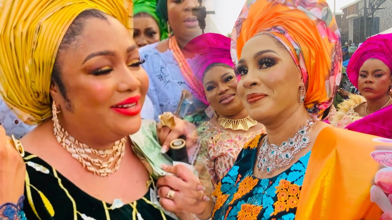 Moment Emanuela Ropo And Fathia Marshall Compete on the Dance floor At Wasiu Ayinde Mother's 7 Days