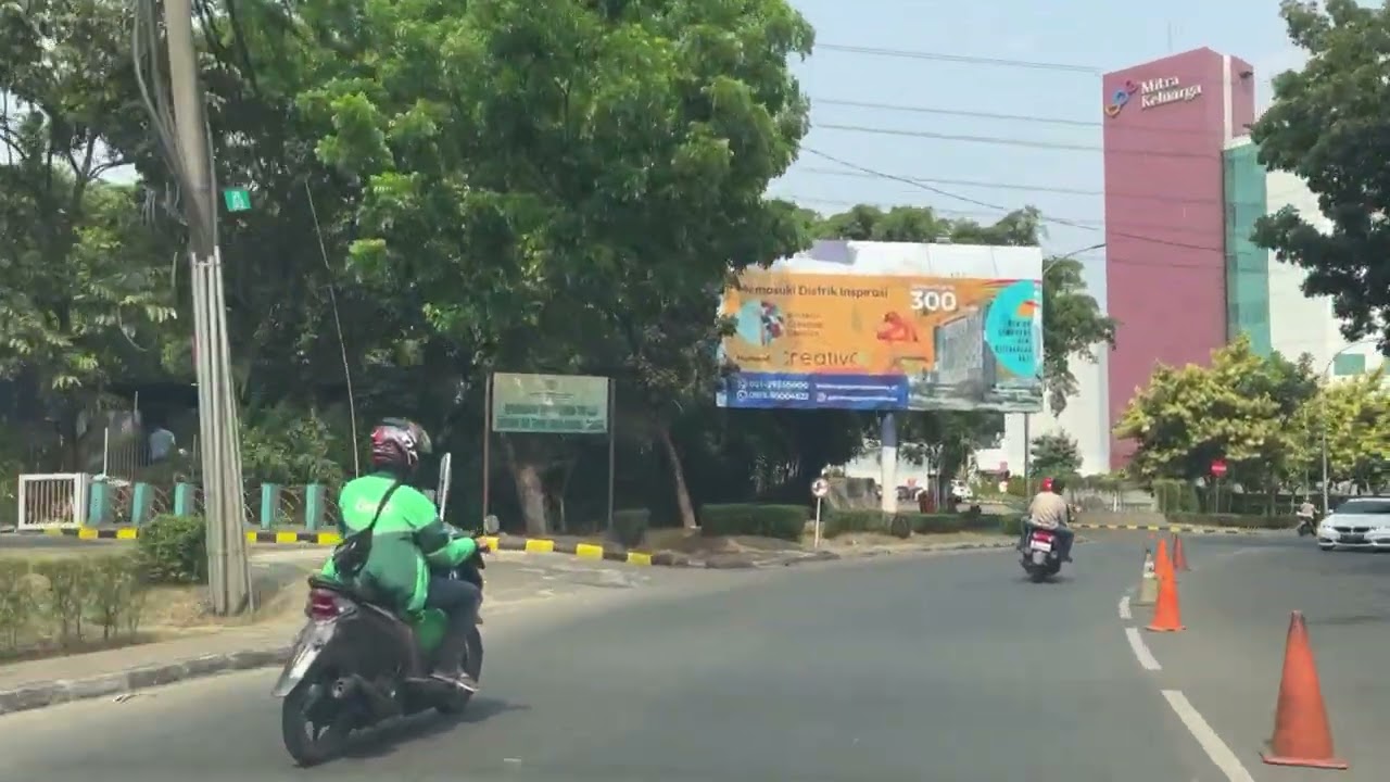 Jalan Bintaro Utama 3A. Pondok Aren, Tangerang Selatan, 2023.