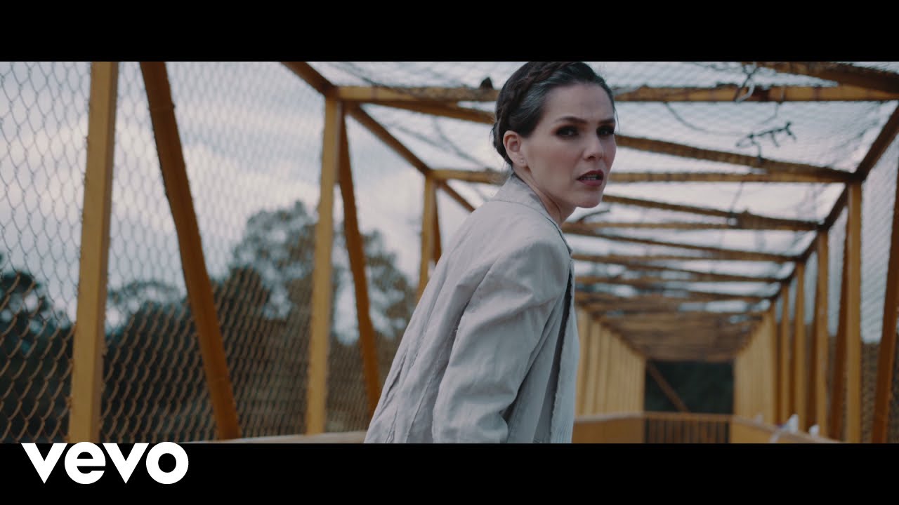 Kika Edgar - Acar&iacute;ciame