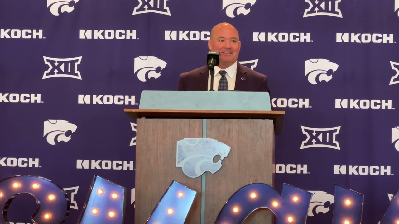 Кейси Александер представлен как главный тренер команды Kansas State.