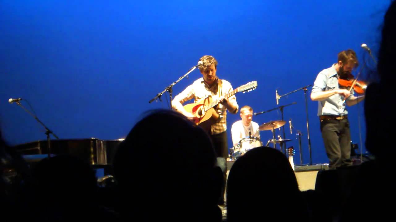 Wool On Wolves - The Distance Between Us (live)