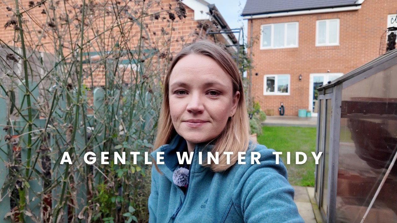 A Gentle Winter Tidy 🌿 Pruning Perennials, Rosemary & Roses | A Calm Saturday Afternoon