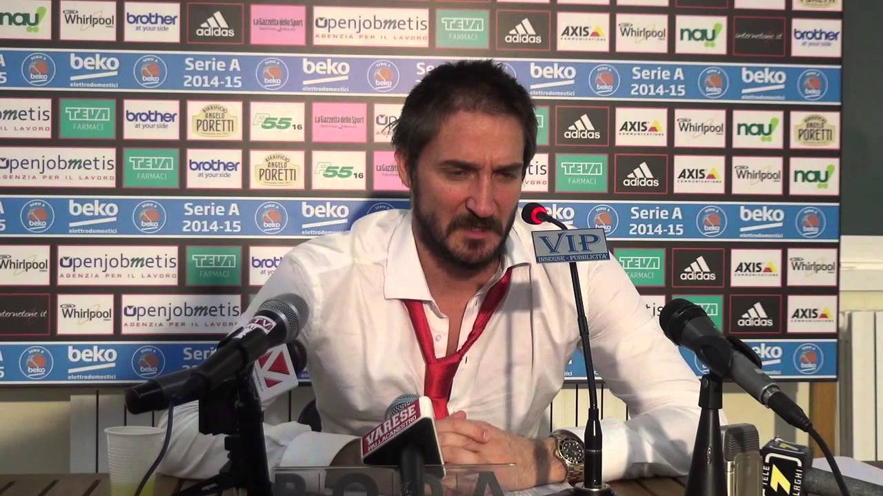 Coach Gianmarco Pozzecco post Openjobmetis Varese-Acqua Vitasnella Cantù