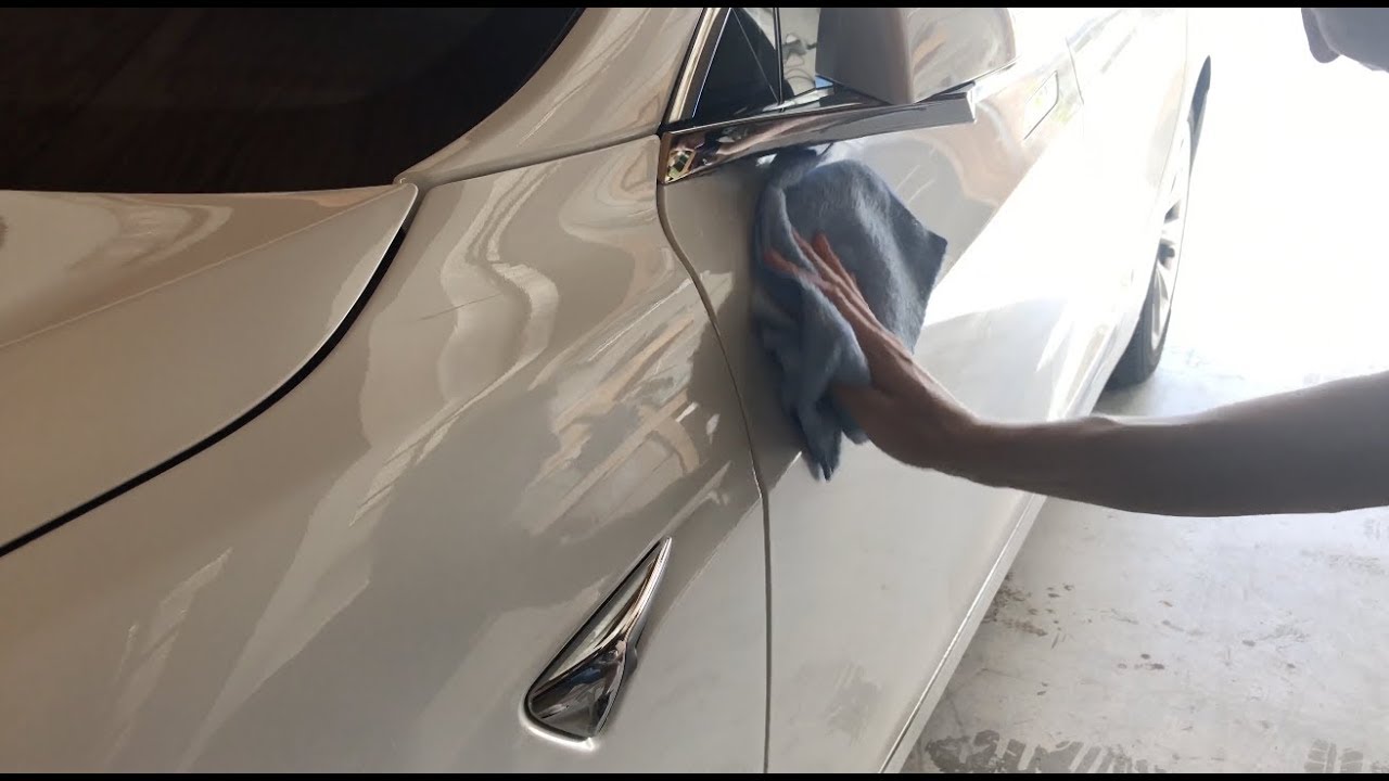 Hogyan mossunk kocsit v&iacute;z n&eacute;lk&uuml;l. Tesla aut&oacute;mos&aacute;s.