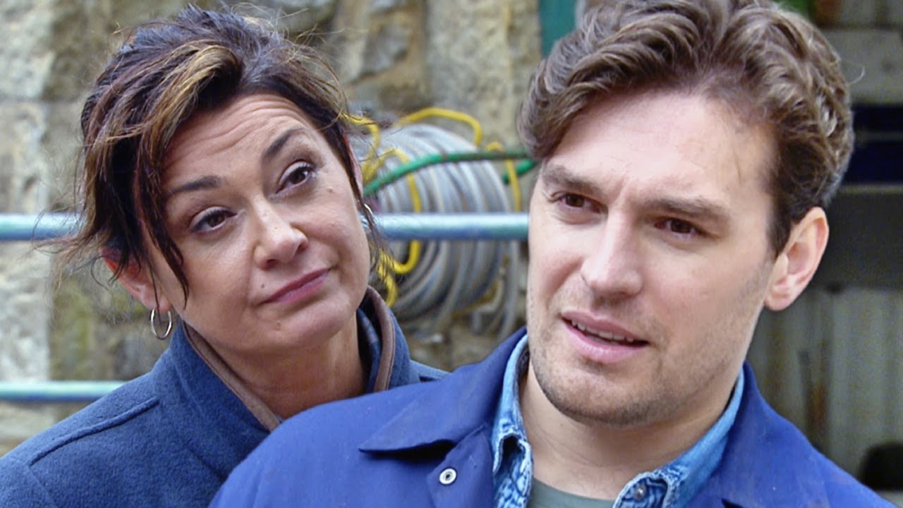 Фанаты сериала «Эммердейл» на канале ITV рассуждают о том, что на самом деле не так с Маком и Мой...