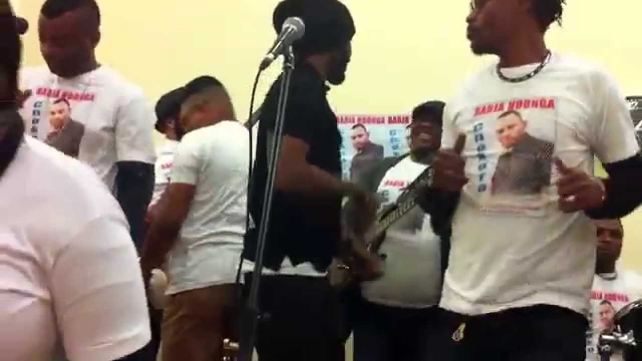 FALLY IPUPA, SAM TSHINTU ET MODOGO ABARAMBUA CHANTENT BABIA NDONGA