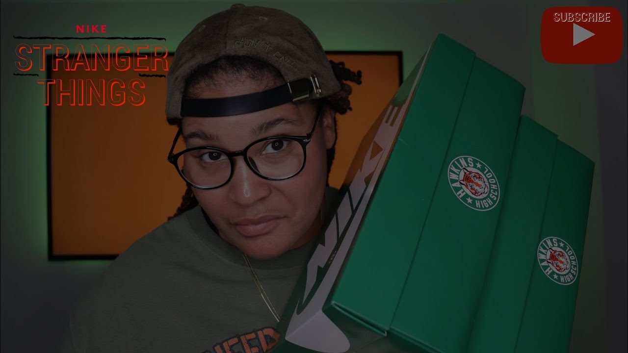 NIKE  STRANGER THINGS HAWKINS HIGH COLLAB
