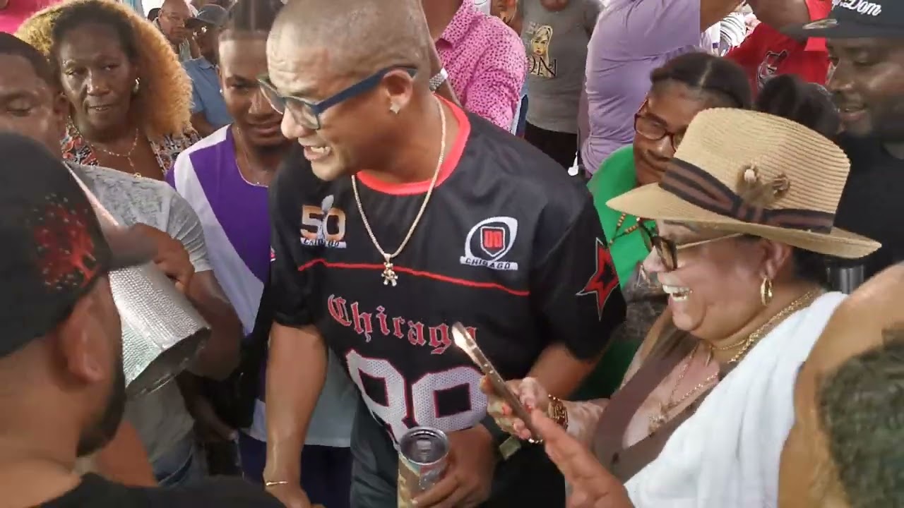 Anaisa Pye - Oscar Diclo Cantando En La Fiesta De La Virgen Del Carmen - Banica Elías Piña