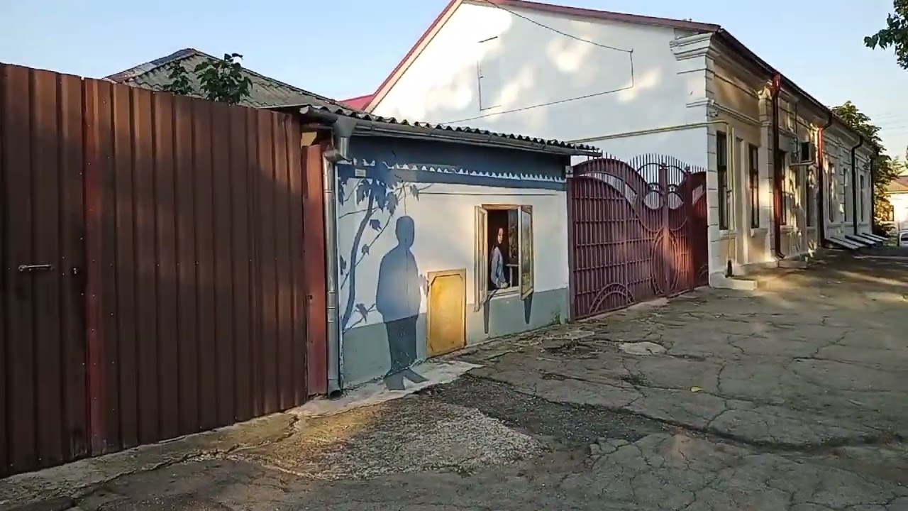 Прогулка по улицам города Бендер, летним утром. 2023 г. #Бендеры #прогулка #лето