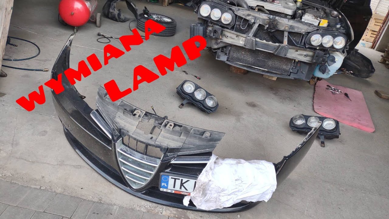 Jak wyjąć lampy Alfa Romeo 159 brera spider zdemontować zderzak wyciągnąć demontaż wymiana lamp