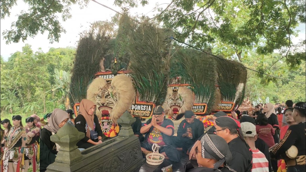 MERINDING PUNDEN KERAMAT❗DOA SAKRAL ARAK ARAKAN REOG PONOROGO TERBESAR GEGERKAN JALAN DESA BUNGKAL