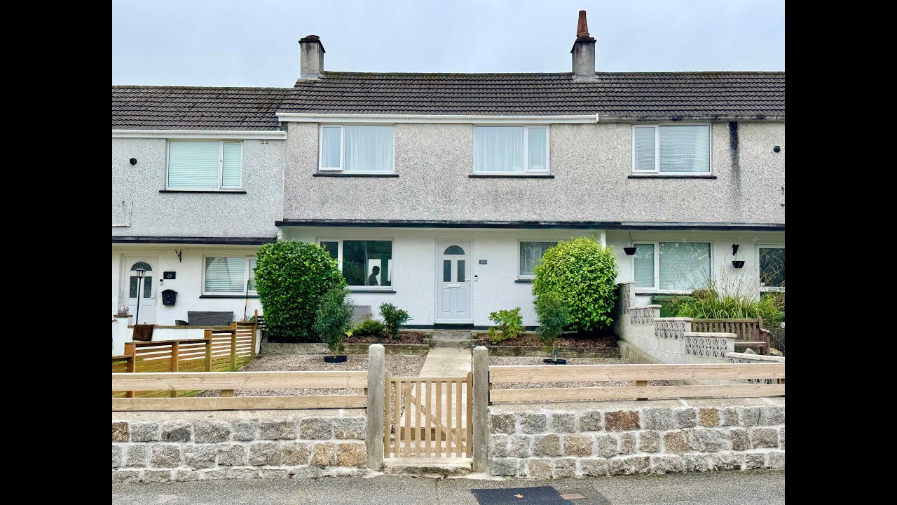 Malabar Road, Truro - A beautifully presented 2 bedroom terraced house with garage...