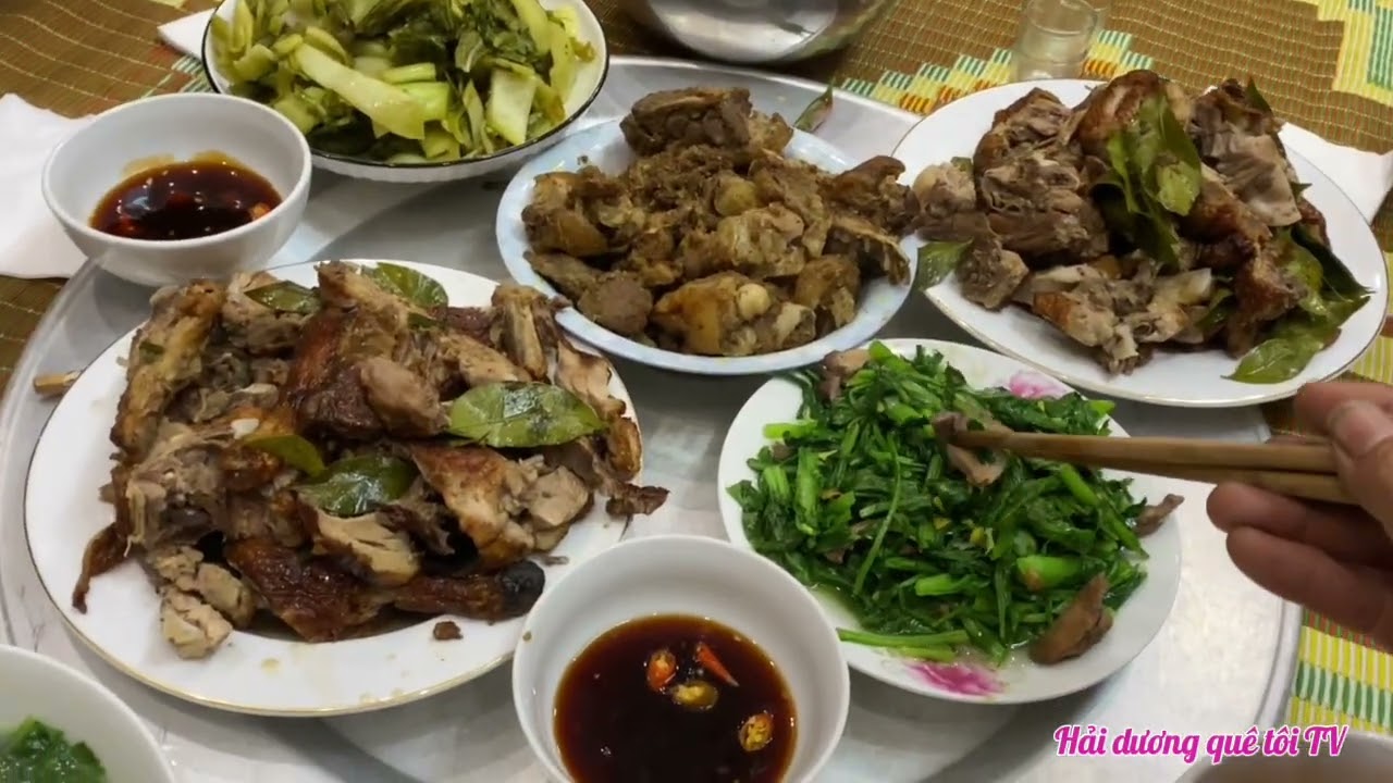 Bữa cơm tối ngày cuối tuần toàn món ngon và hấp dẫn 