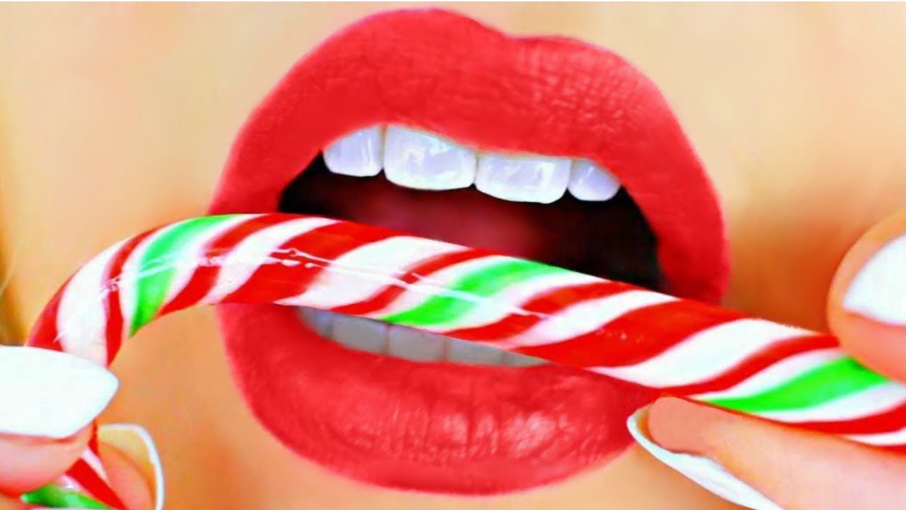 10 Easy Holiday FLIRTING TRICKS!!!!