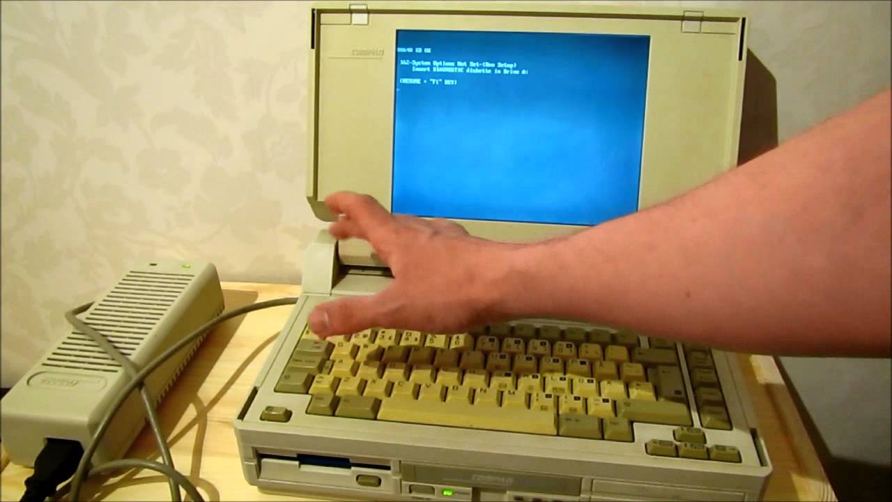 Раритетные девайсы: Compaq SLT/286. Ноутбук 88-го года.