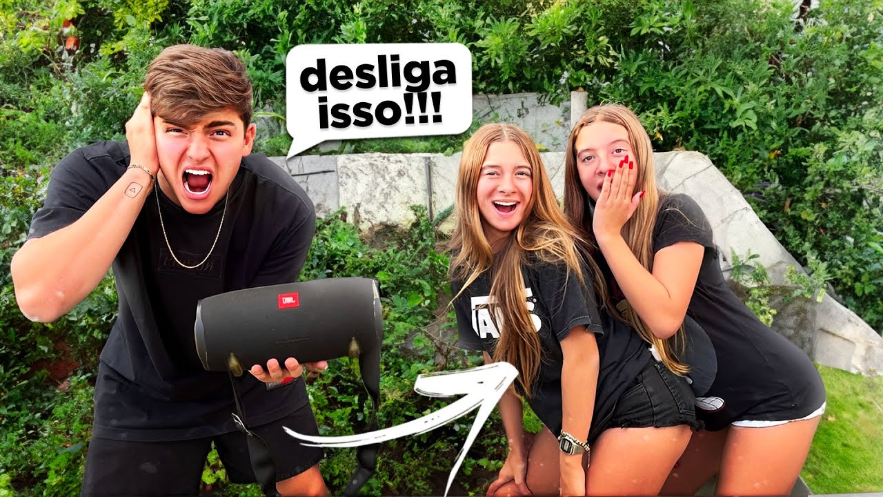 REAGINDO A PLAYLIST DE FUNK DAS MINHAS IRMÃS! •Irmãos Scribel•