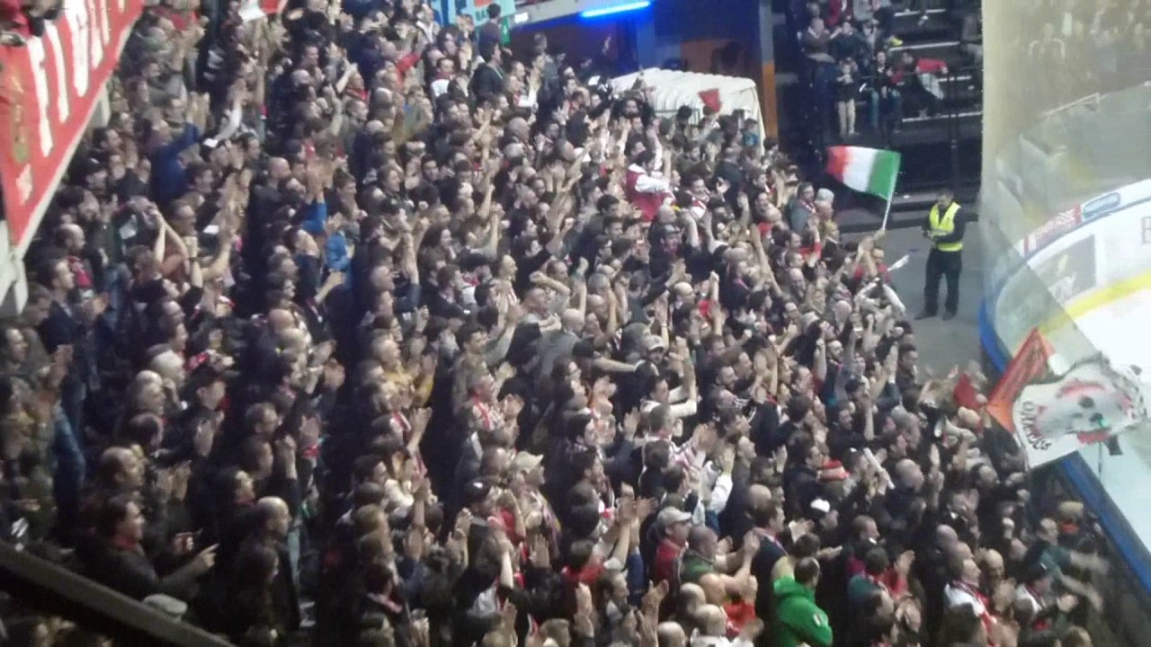 HC Bolzano - Vienna Capitals 2-3: Tifo Ultras Bolzano.