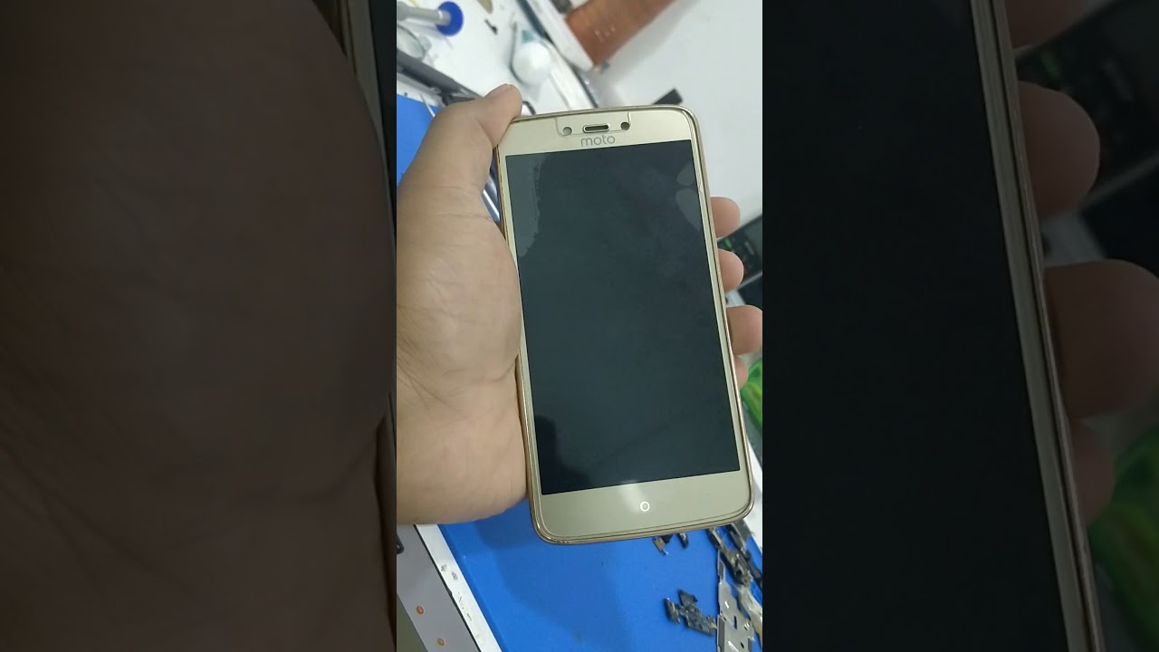 How to Hard Reset at Moto C plus xt1721