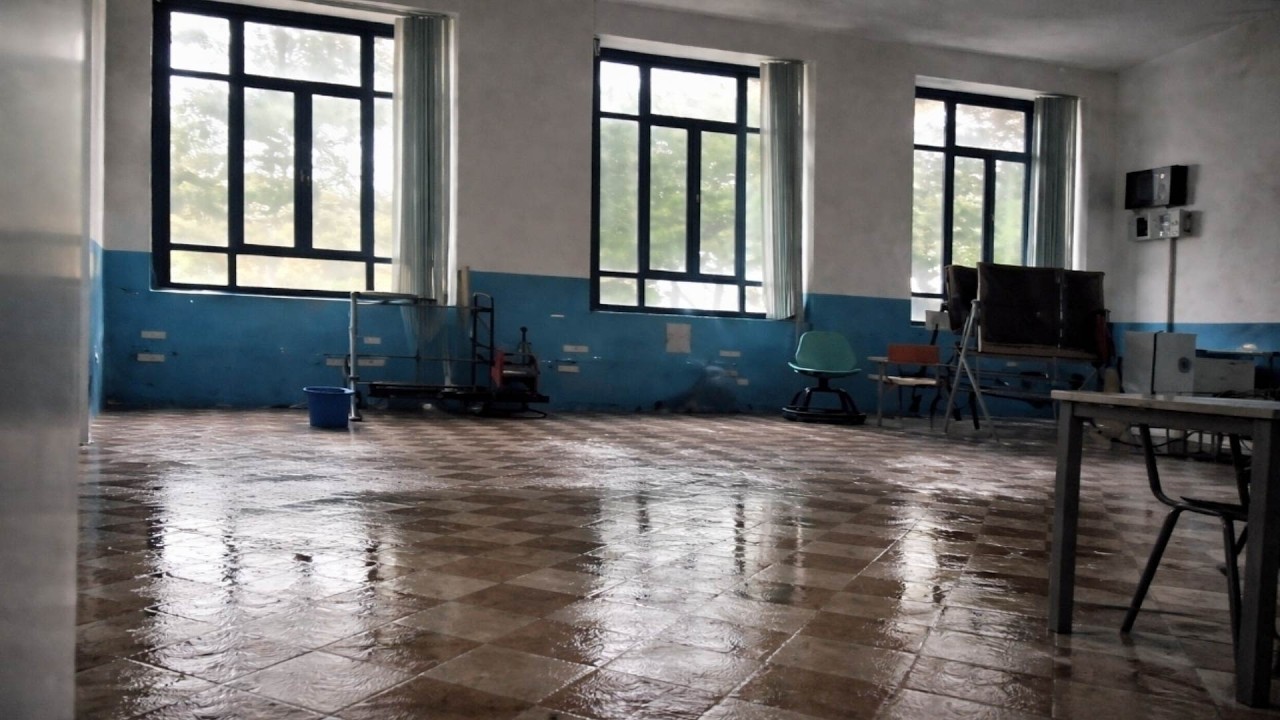 Liceo Classico Oliveti Locri: Lavori fermi e locali allagati dalla pioggia
