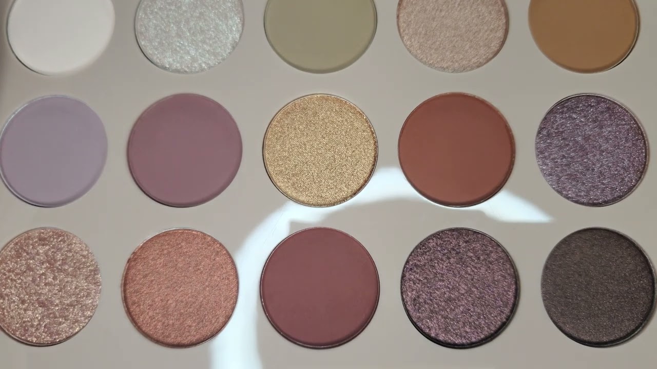 morphe 18W natural wonder artistry eyeshadow palette.
