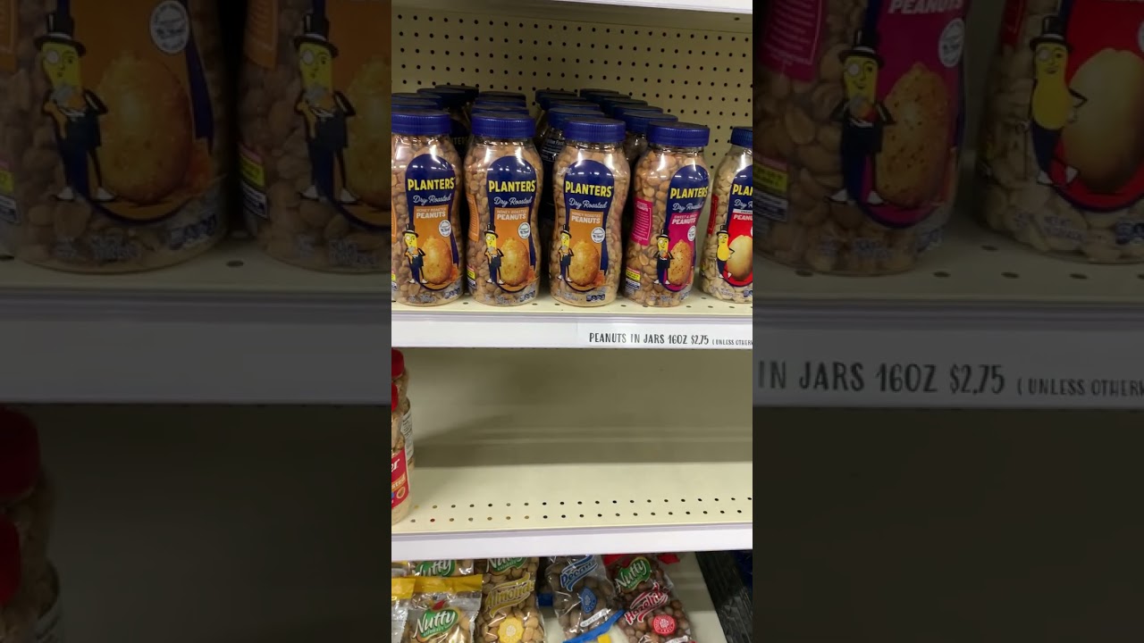 Discount grocery shopping Wolcottville, Indiana 