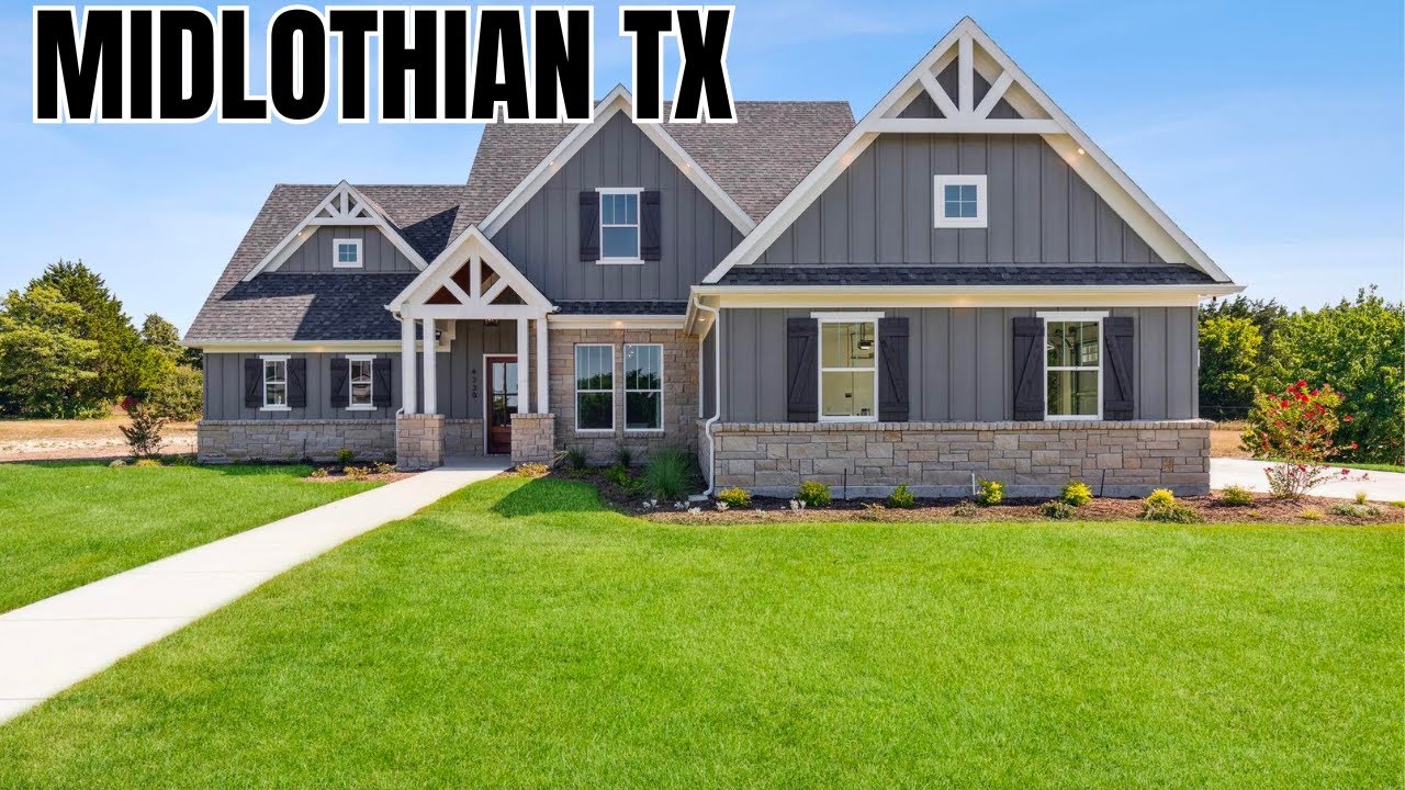 CHECK OUT THIS AMAZING HOUSE OUT IN MIDLOTHIAN JUST SITTING UNDER AN ACRE!!!!