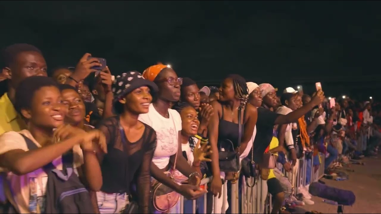 Living with creatives - Dwp Academy nostalgic full performance at the High school leavers party