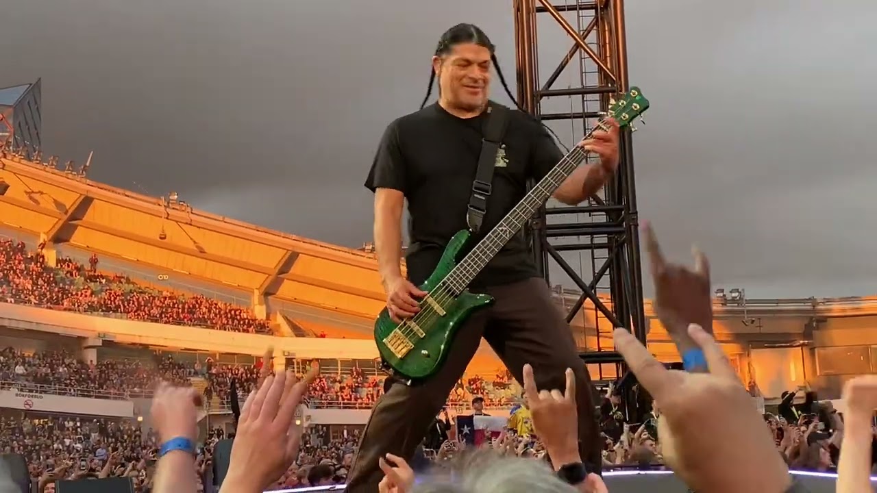 Metallica live from inside the Snake Pit, Gothenburg June 18, 2023