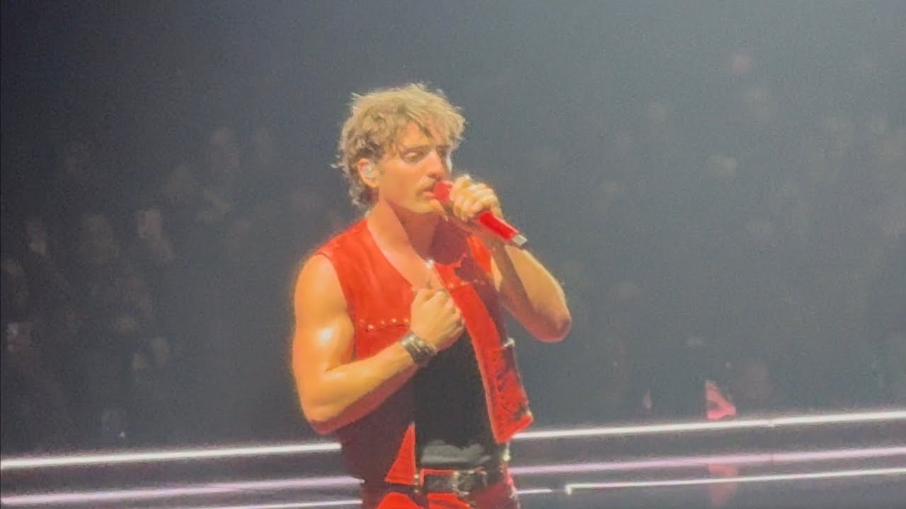 Benson Boone - Man in Me (Live at Accor Arena, Paris 13/11/2025)