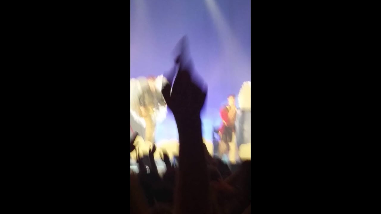 Alligatoah - Bleib in der Schule (Vom Trailerpark Medley ) (Live Hamburg)