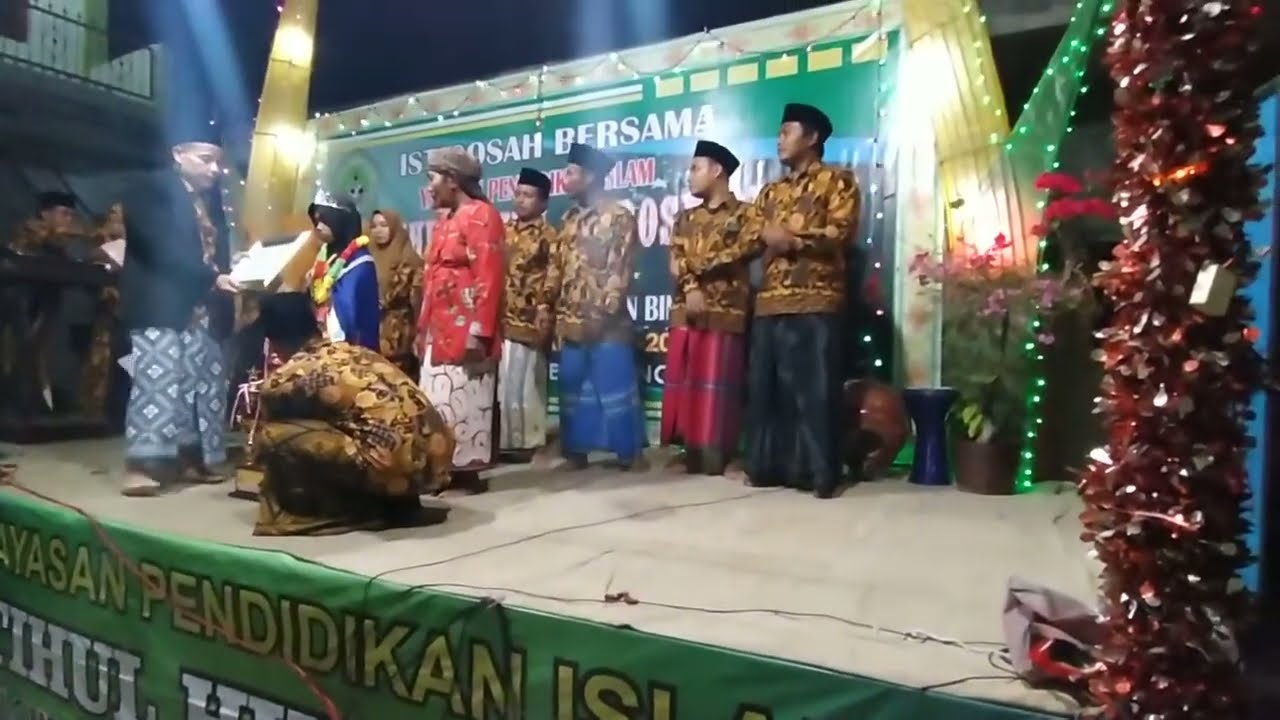 Prosesi Penobatan Bintang Pelajar YPI Mafatihul Huda 2019/2020