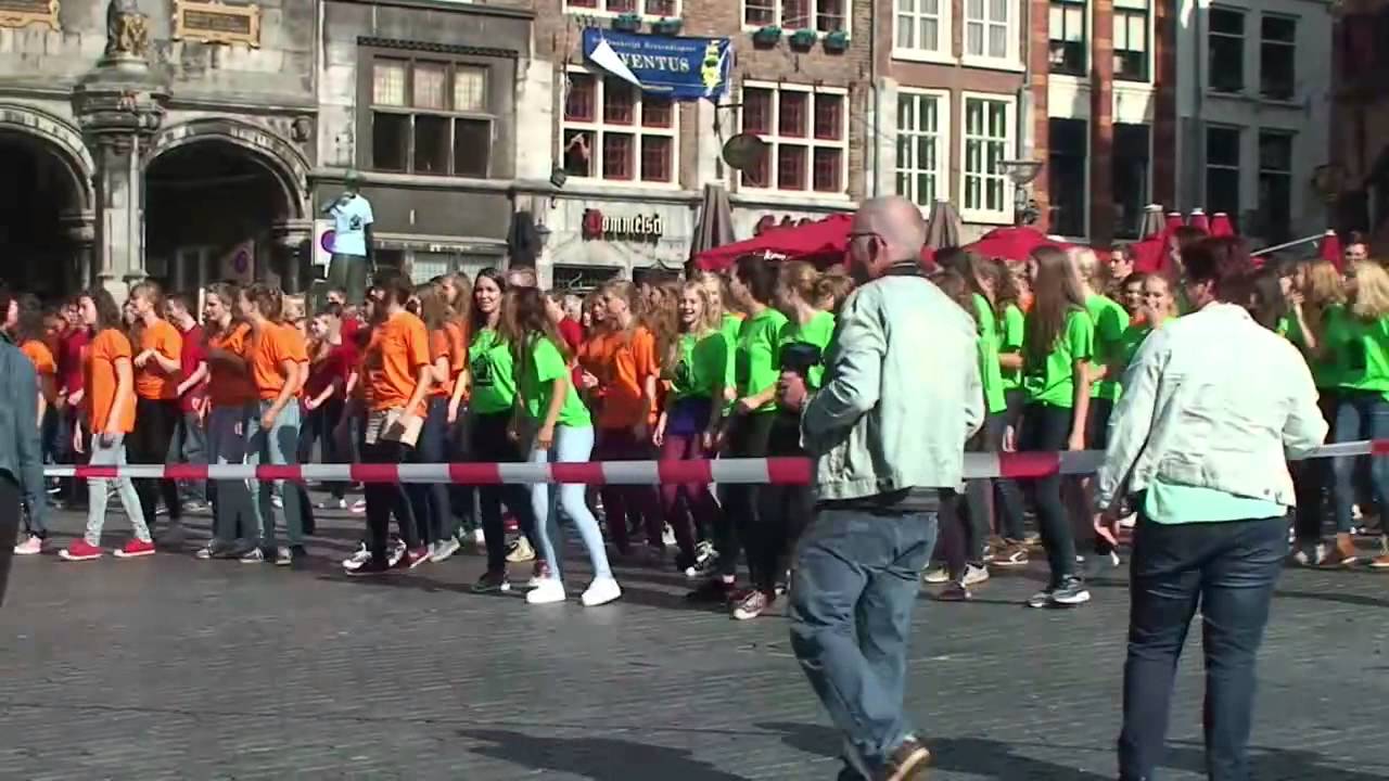 Flashmob Stedelijk Gymnasium Nijmegen sept 2014
