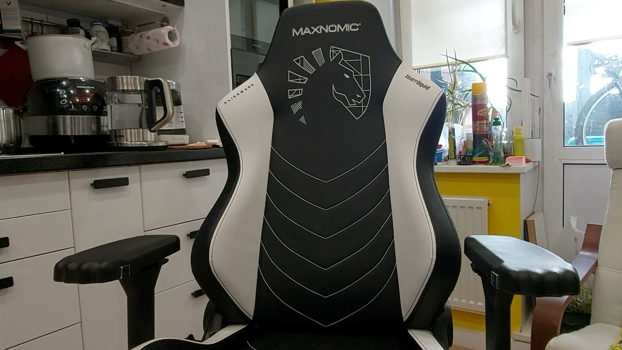 Белое кресло -прошло 2,5  года \ MAXNOMIC&reg; TEAM LIQUID PRO \ Стоит ли покупать белый цвет ?