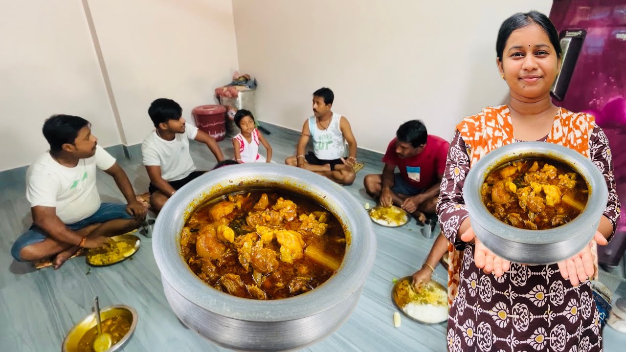 একদিকে বৃষ্টি অন্যদিকে বাড়িতে আজ হাড়ির মধ্যে খাসির মাংসের পাতলা ঝোল রান্না @MYDAILYVLOG-WITHRIYA 