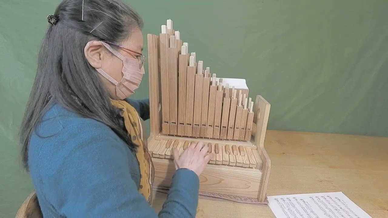 Menuet from Partita BWV 1006 / J.S.Bach / Handmade Portative Organ