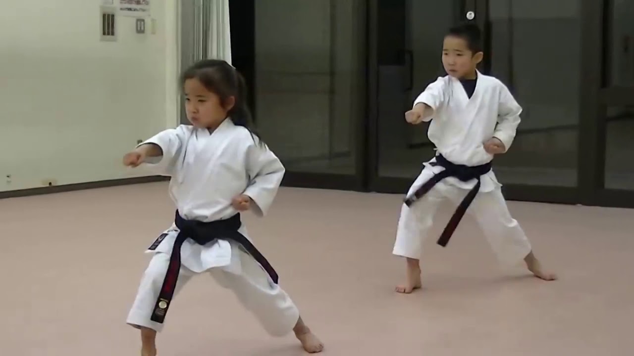 Kata ni&ntilde;os Heian Shodan