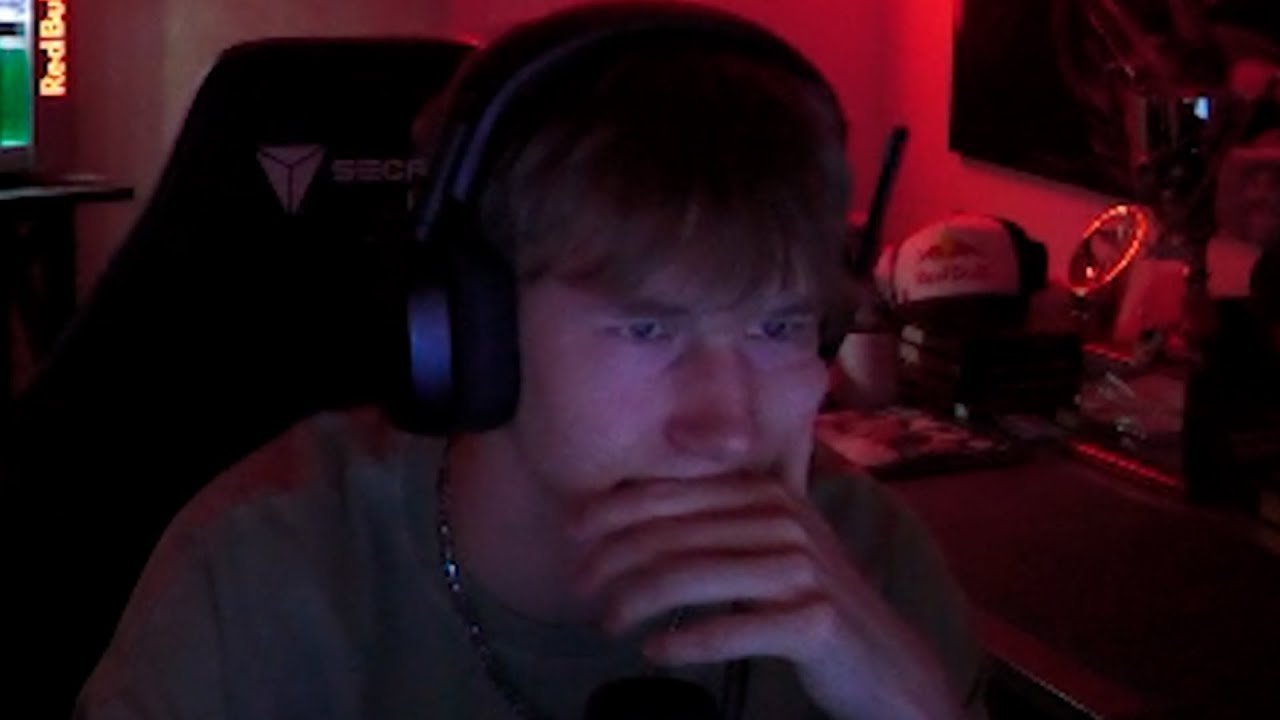 kid says n-word on MrSavage's stream 💀