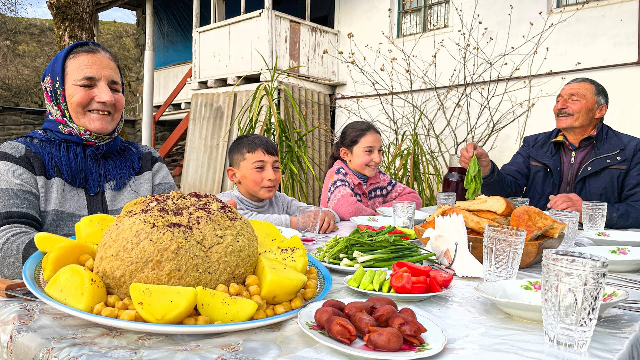 Подготавливаем наш Дворик к Весне! Рецепт Целой курочки приготовленной внутри Фарша