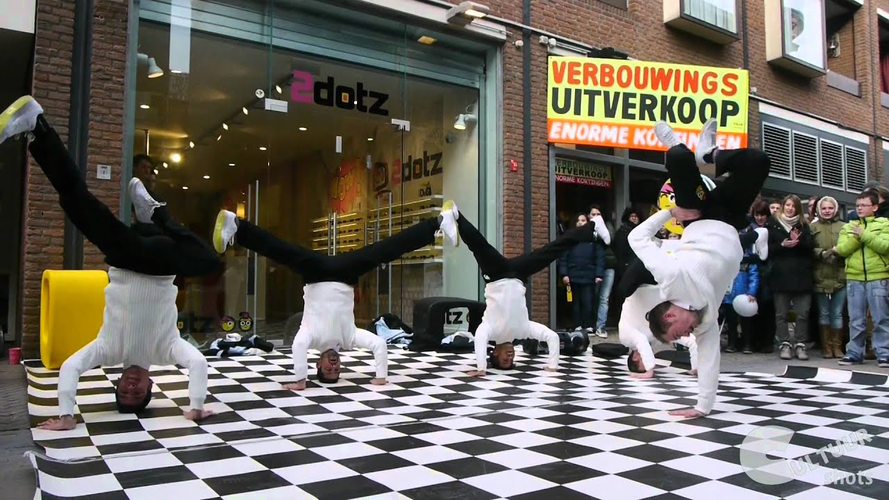 Come Correct bij opening 2Dotz Apeldoorn