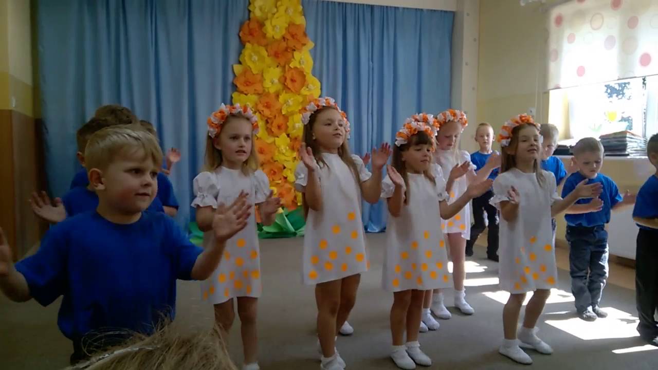 taniec na zakończenie roku- grupa średniaków Przedszkole nr 10 w Lęborku