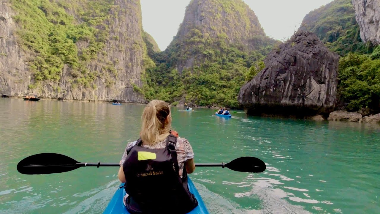 Kayaking in beautiful Halong Bay around Luon Cave and Bo Hon Island 🇻🇳 Vietnam 2023