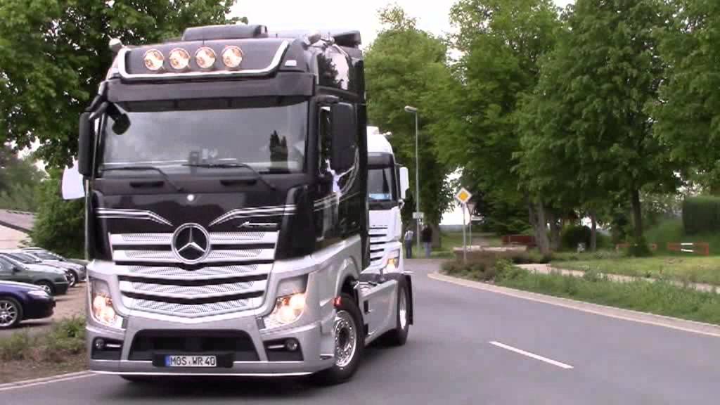 Hochzeitskonvoi mit 68 LKW Teil 2