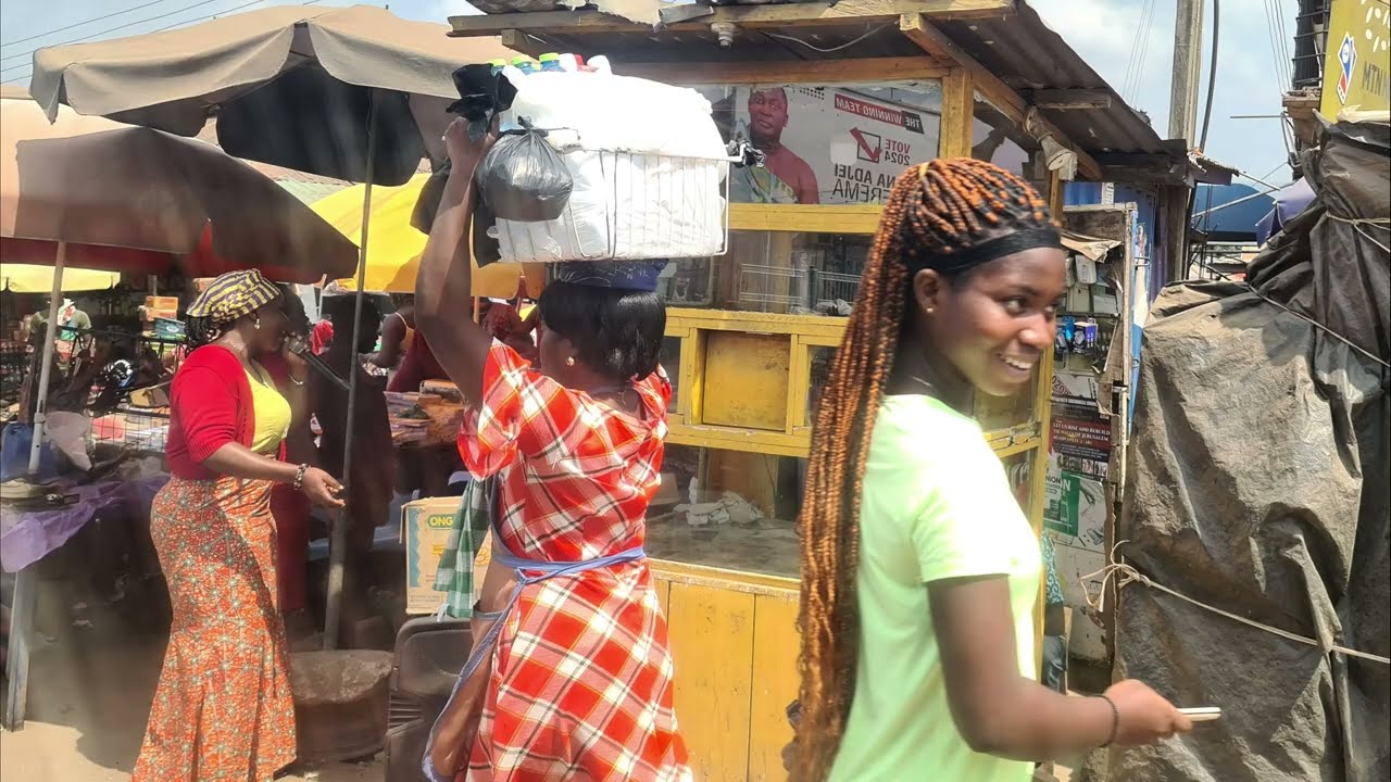 Ghana. Akra, Kumasi, Laguna Keta. Podróże P. Krzyka