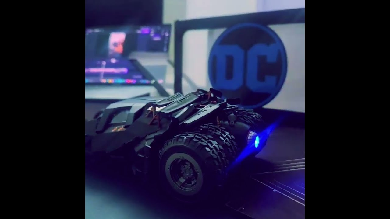 Unboxing The Dark Knight Trilogy Tumbler - Batman Fan, Collector's Pride