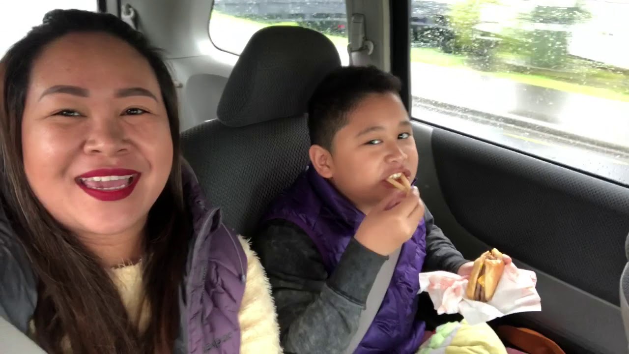 Letting the Person in Front of Us Decide What we Eat 😂😅😜🇵🇭🇳🇿vlog#56