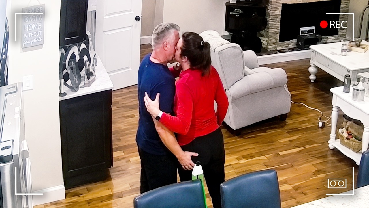 Home Cameras Catch Husband Poisoning Wife's Shakes