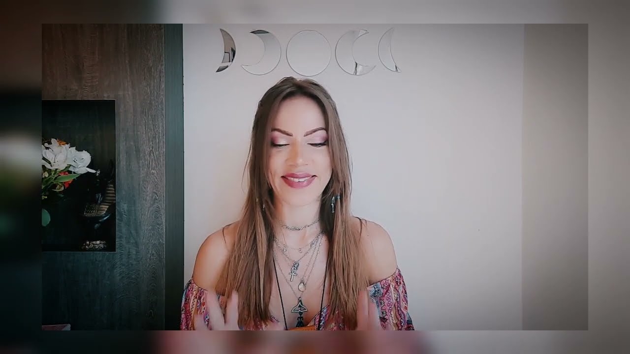 Tarot do Amor: O que ele sente? O que está oculto na conexão? Tendências futuras e conselho!